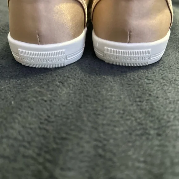 Jack Rogers Lia Satin Sneaker NWOT Sz 7 1/2 - Picture 10 of 15